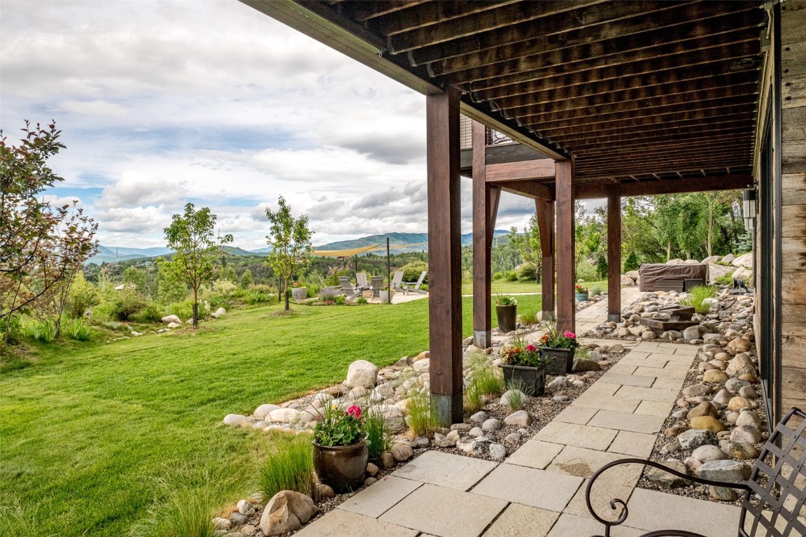 1247 Clubhouse CIRCLE