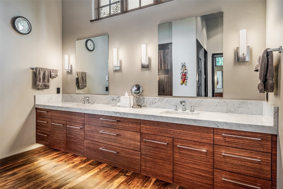 1247 Clubhouse CIRCLE