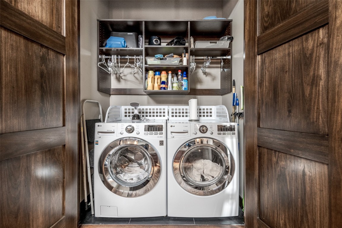 1247 Clubhouse CIRCLE