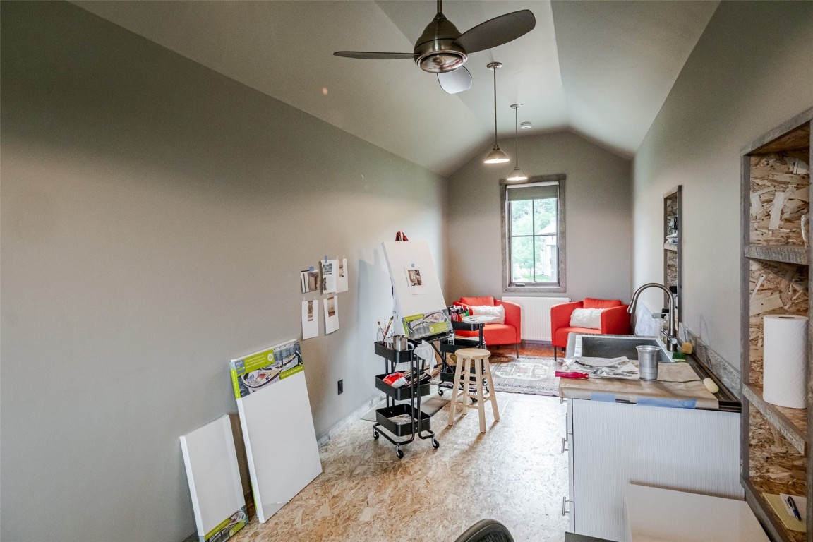 1247 Clubhouse CIRCLE