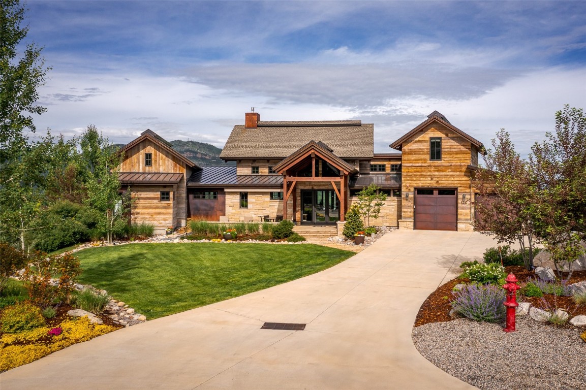 1247 Clubhouse CIRCLE