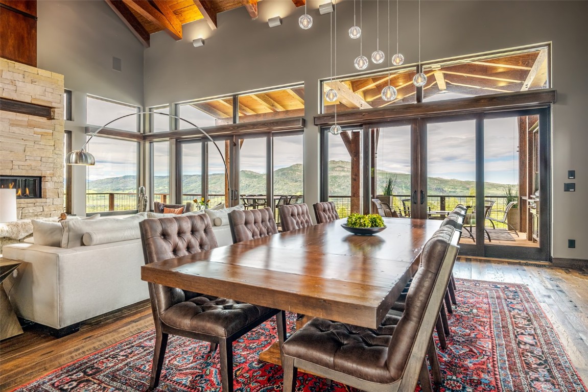 1247 Clubhouse CIRCLE