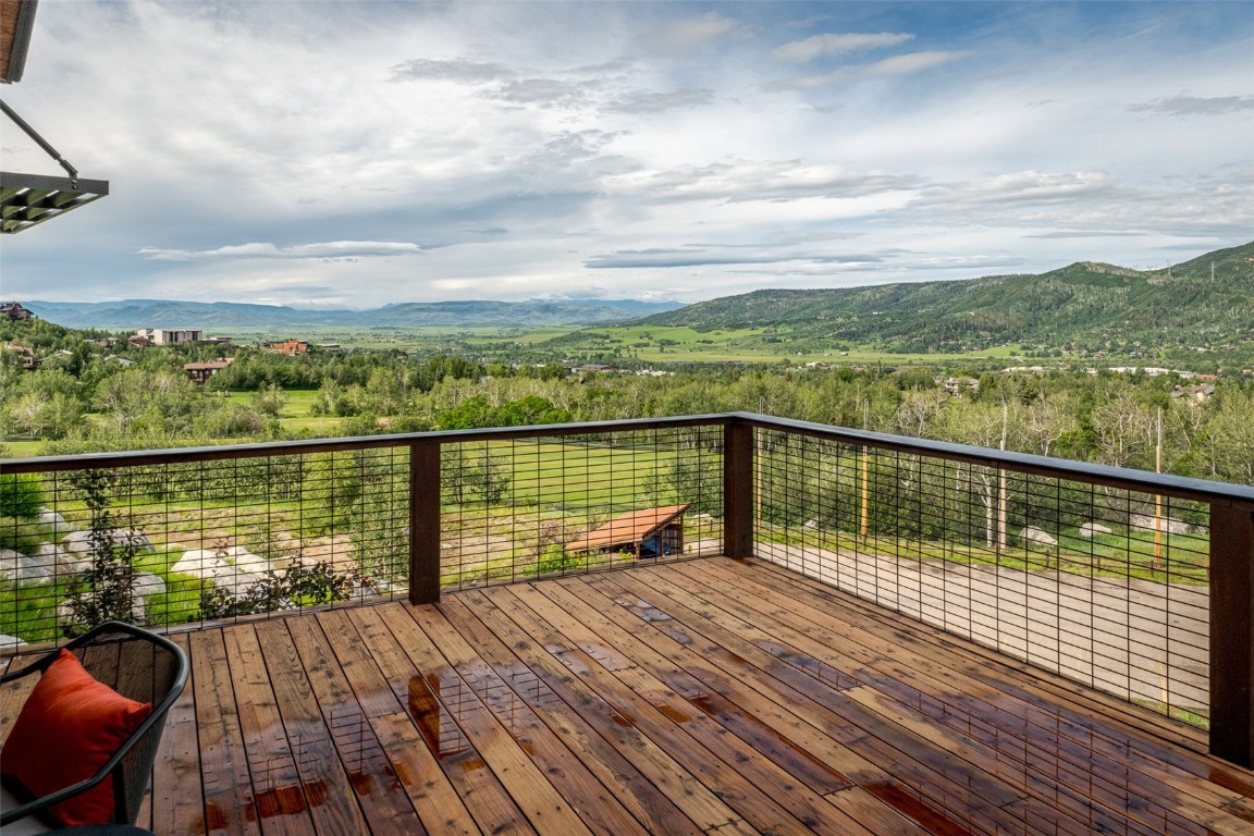 1247 Clubhouse CIRCLE