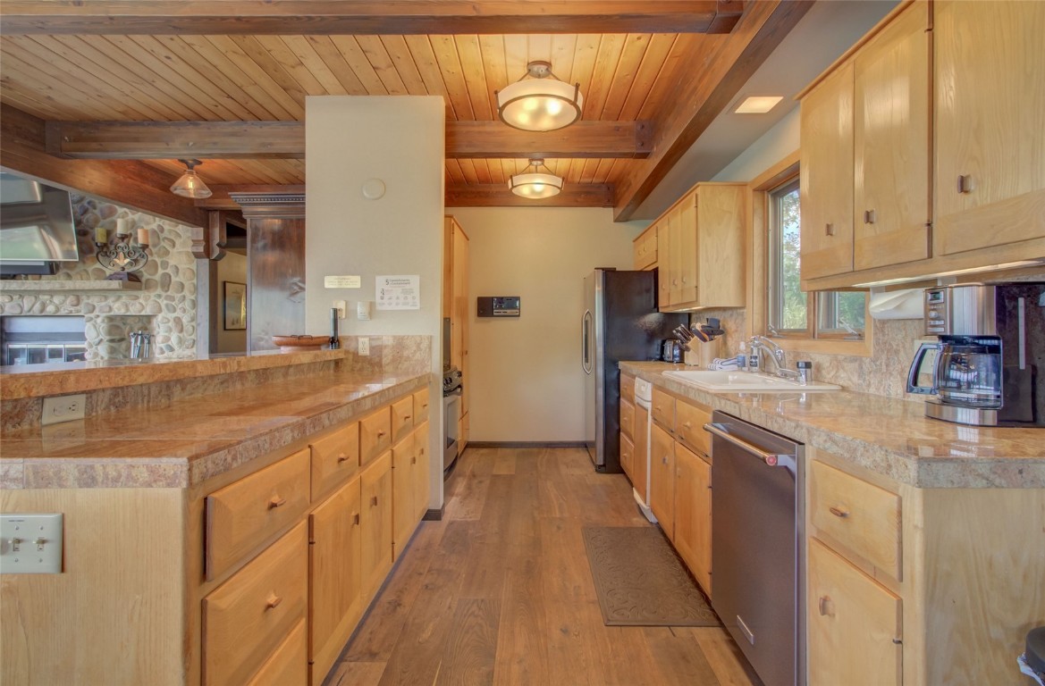 1770 Natches WAY n/a