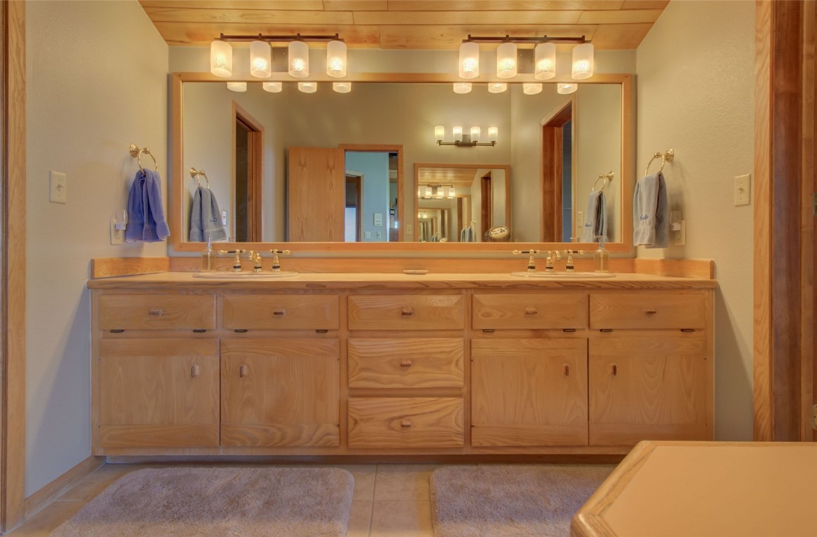 1770 Natches WAY n/a