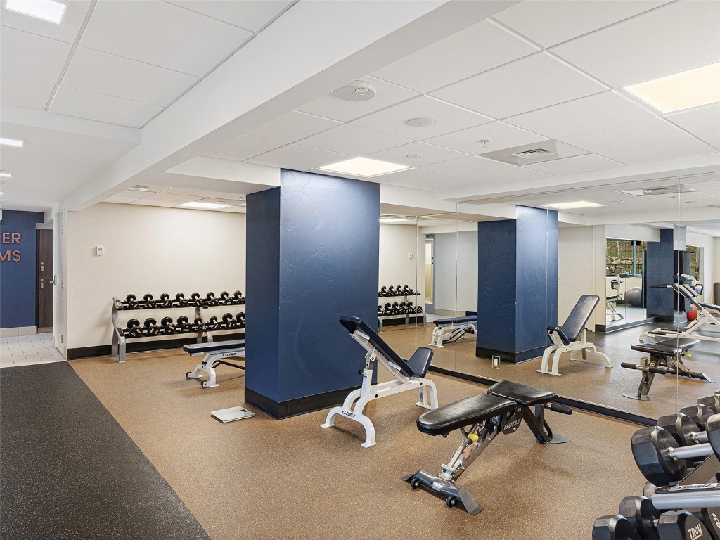 2300 Mount Werner CIRCLE 252/250