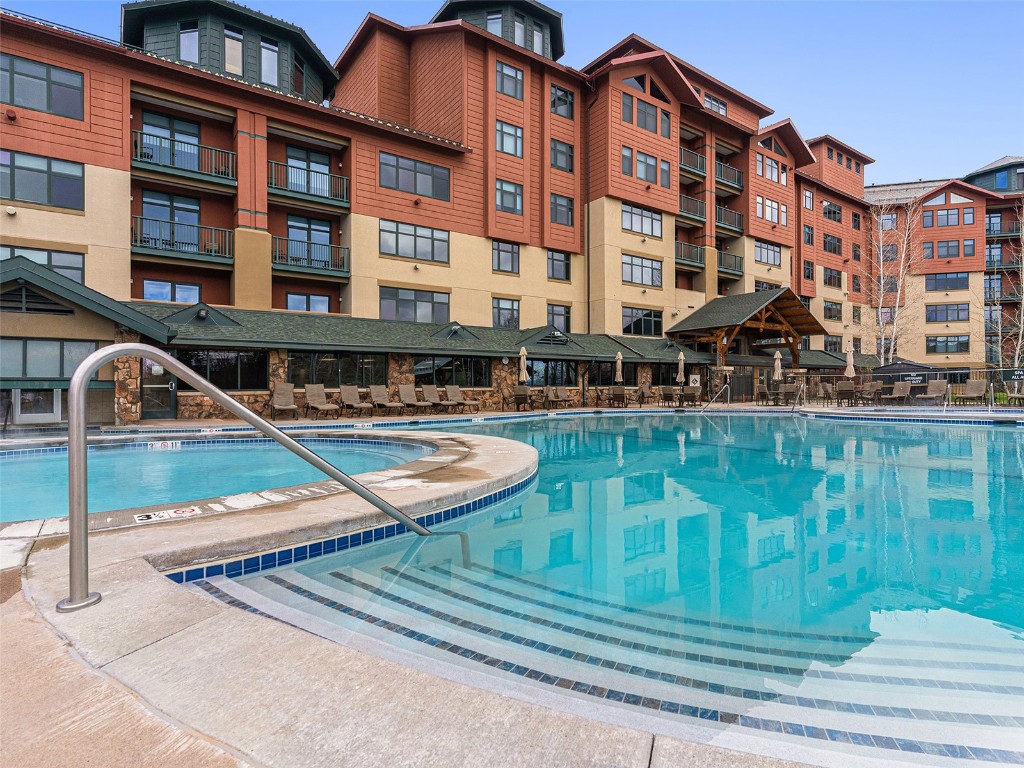 2300 Mount Werner CIRCLE 252/250
