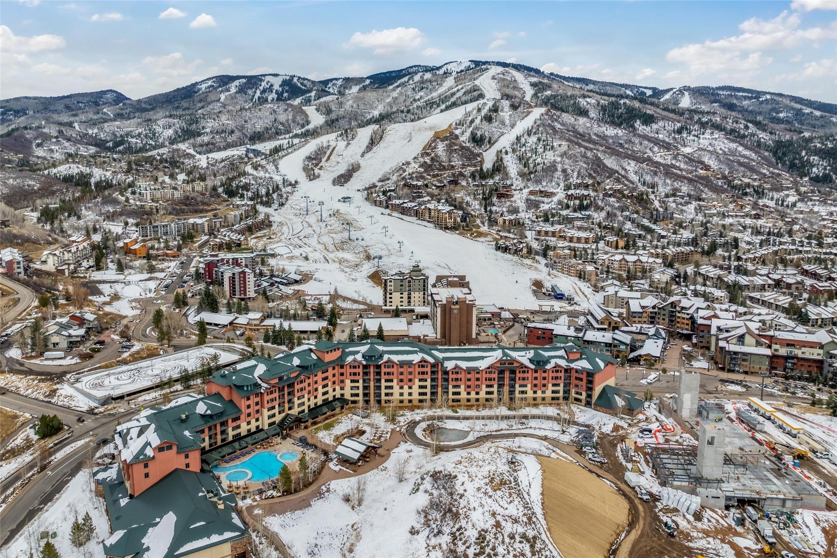 2300 Mount Werner CIRCLE 252/250