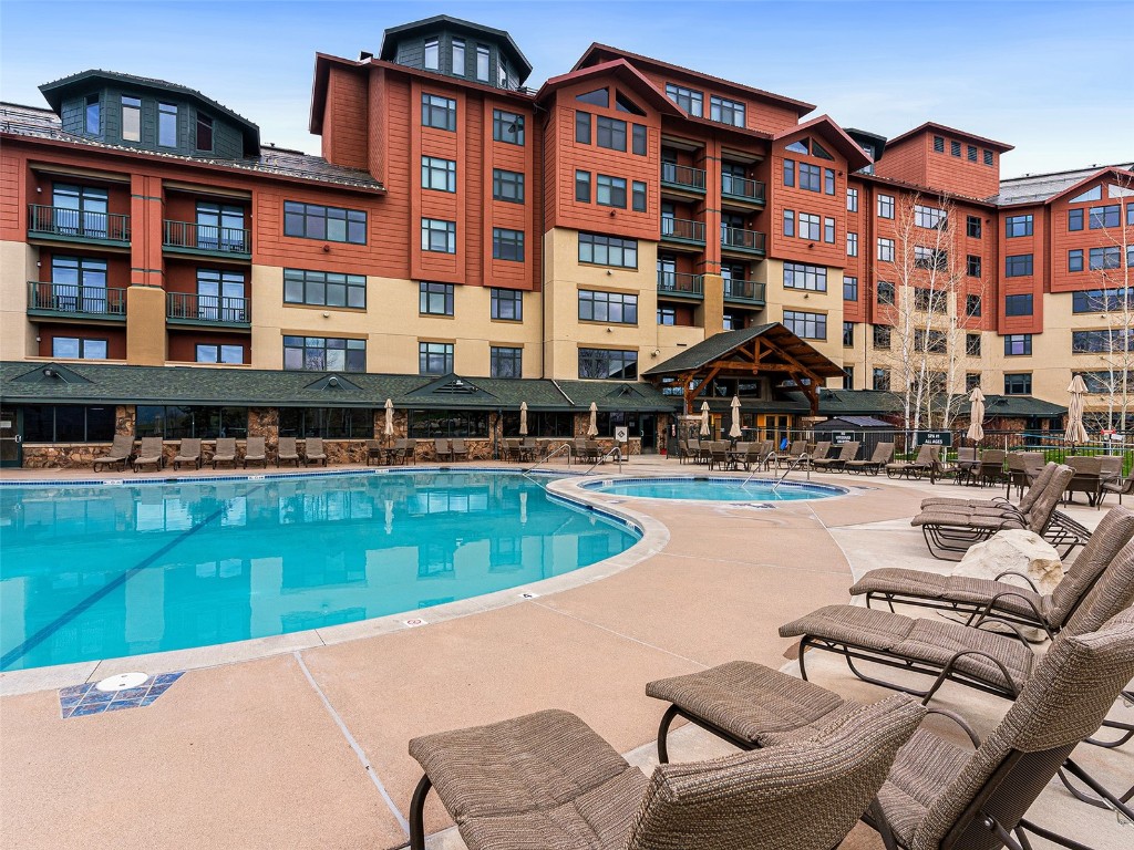 2300 Mount Werner CIRCLE 252/250