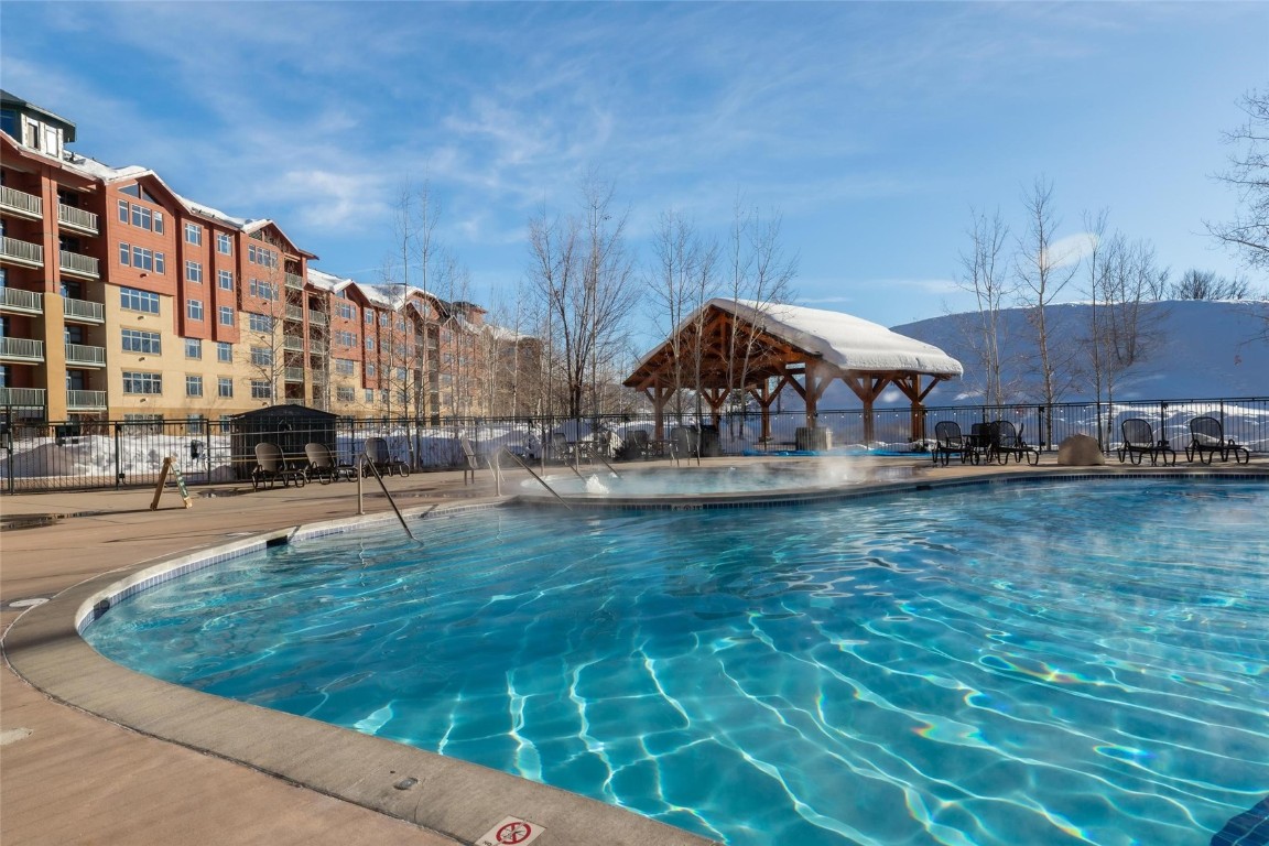2300 Mount Werner CIRCLE 252/250