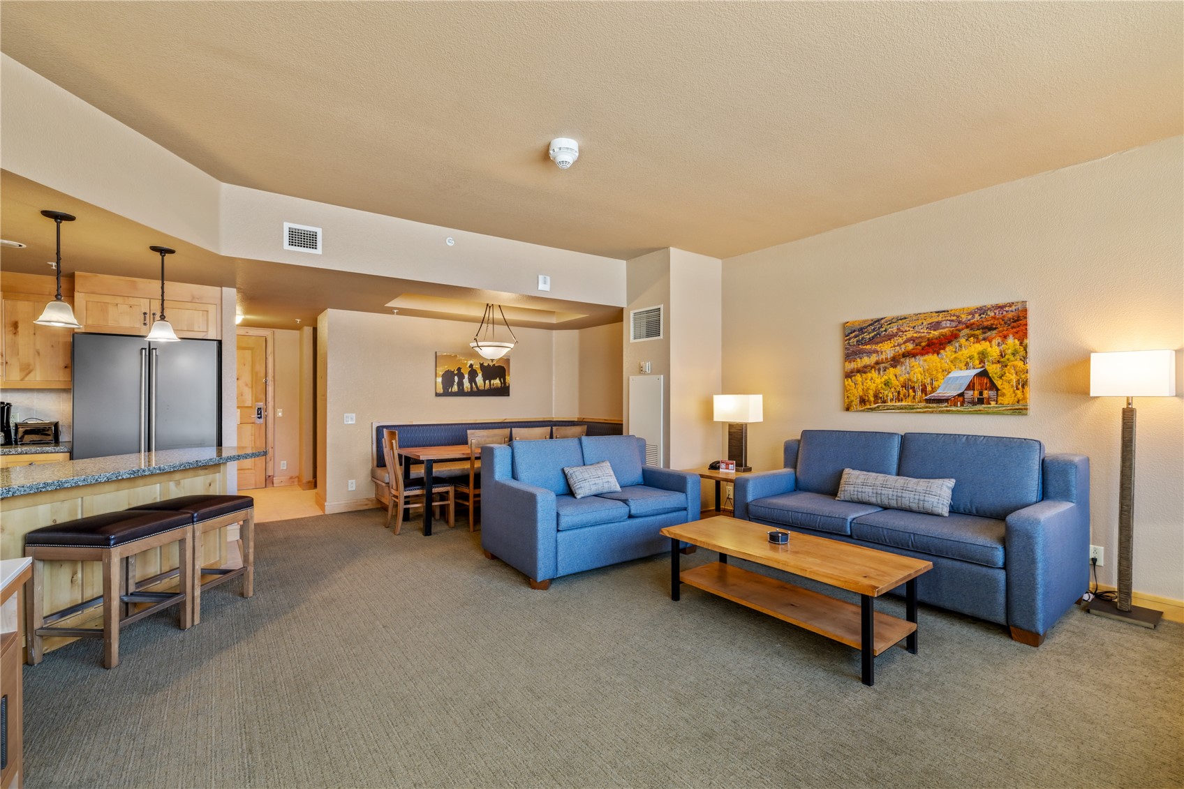 2300 Mount Werner CIRCLE 252/250