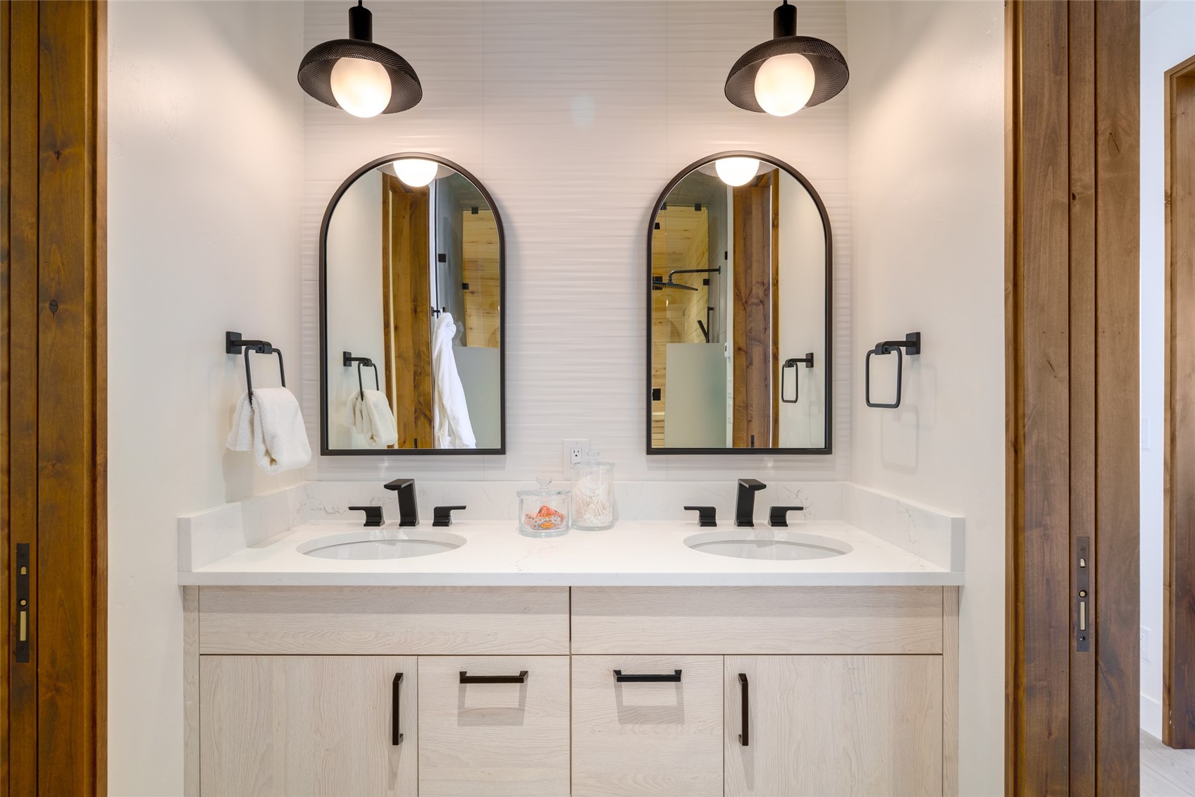 33200 Meadow Creek DRIVE