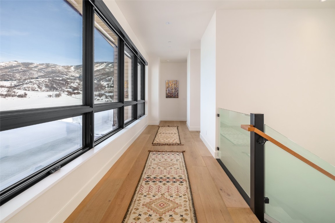 33200 Meadow Creek DRIVE