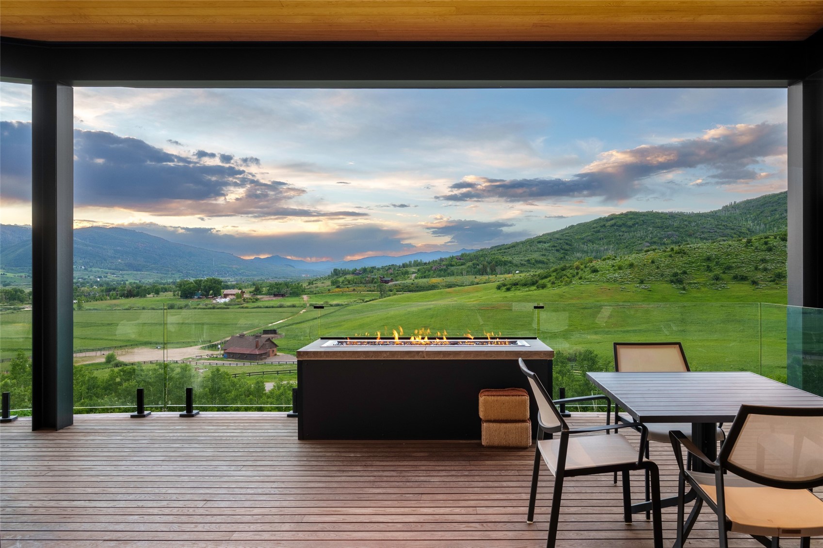 33200 Meadow Creek DRIVE