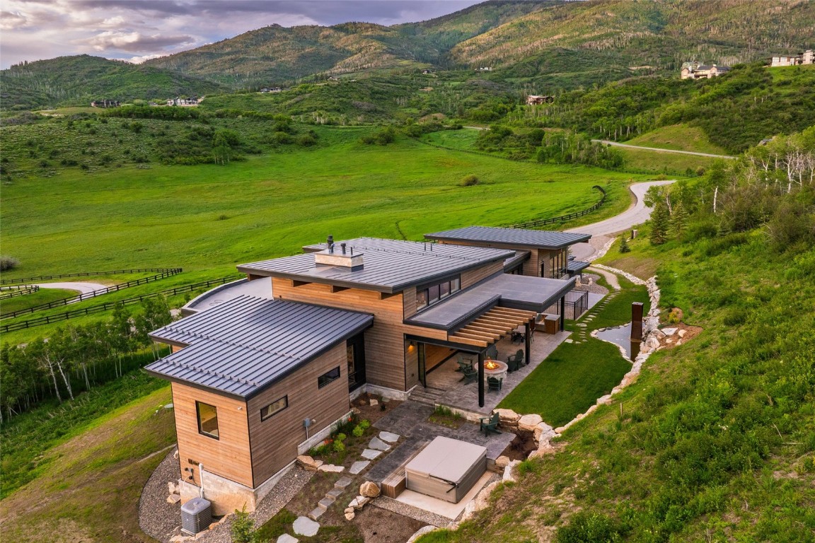 33200 Meadow Creek DRIVE