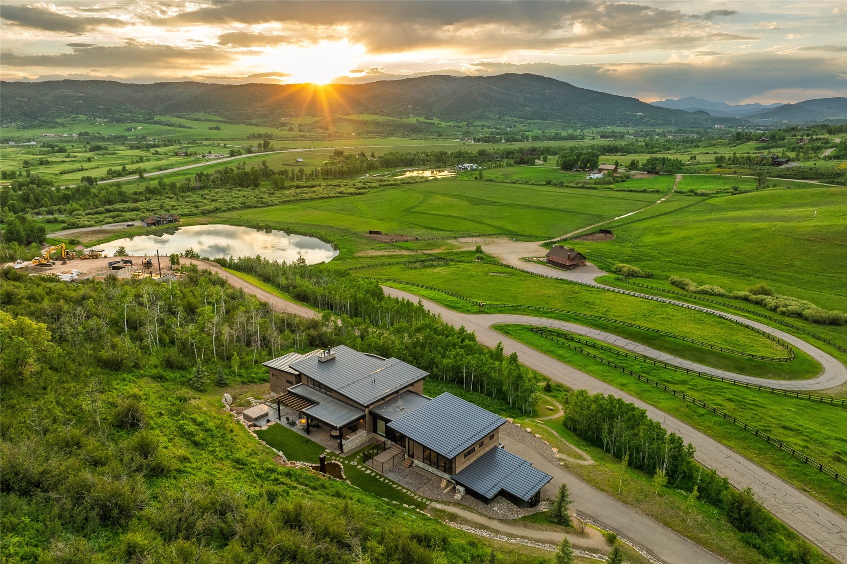 33200 Meadow Creek DRIVE