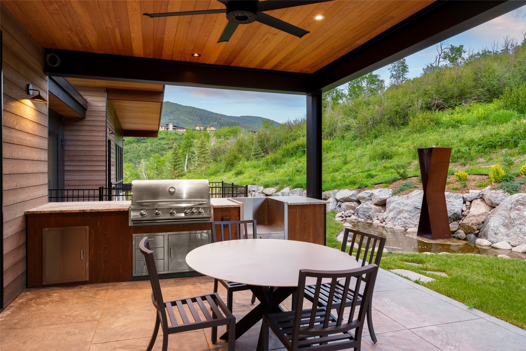 33200 Meadow Creek DRIVE