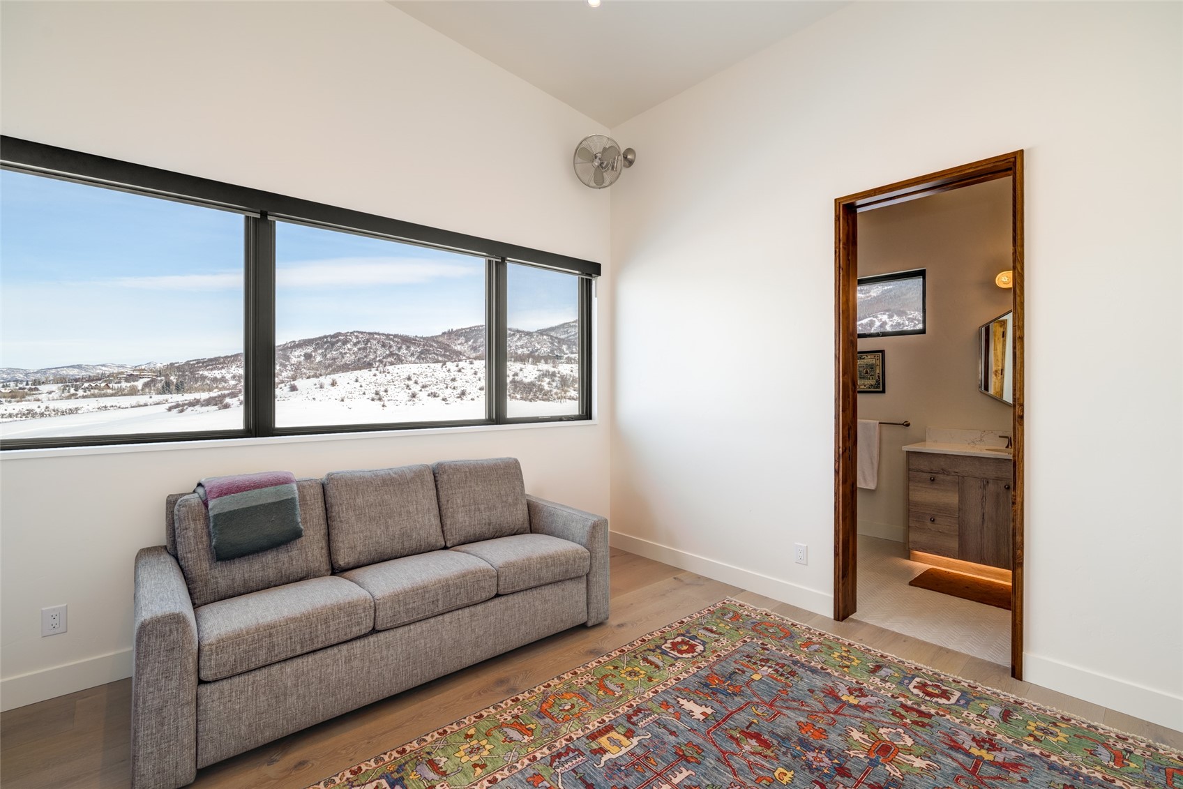 33200 Meadow Creek DRIVE