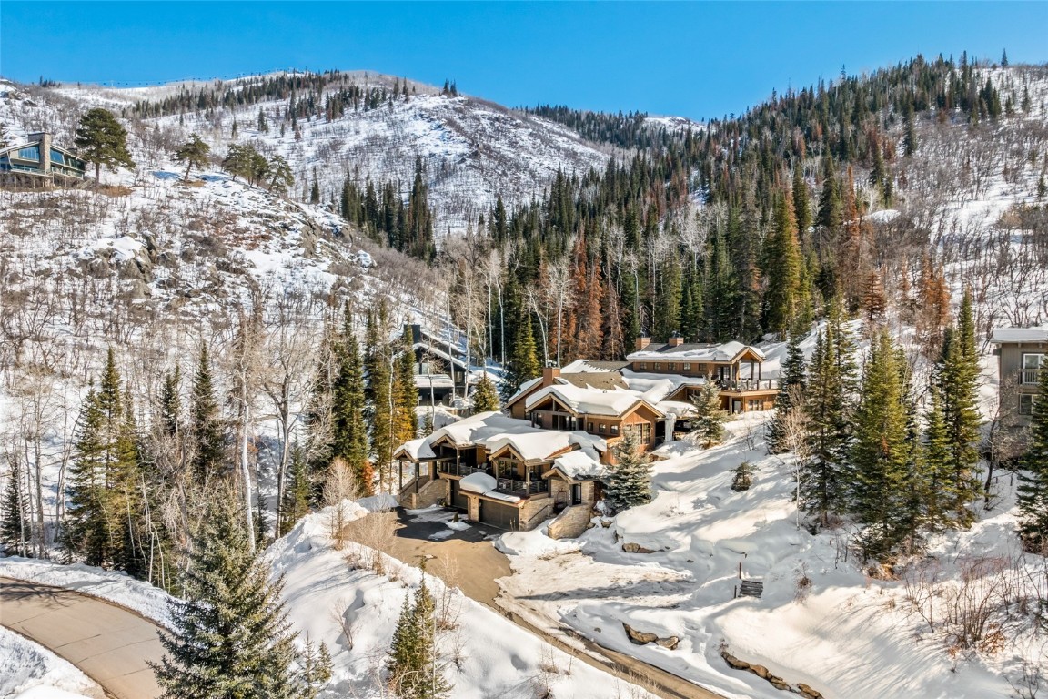 2330 Val Disere CIRCLE Left