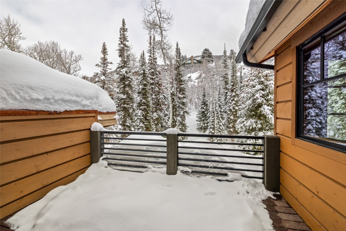 2330 Val Disere CIRCLE Left