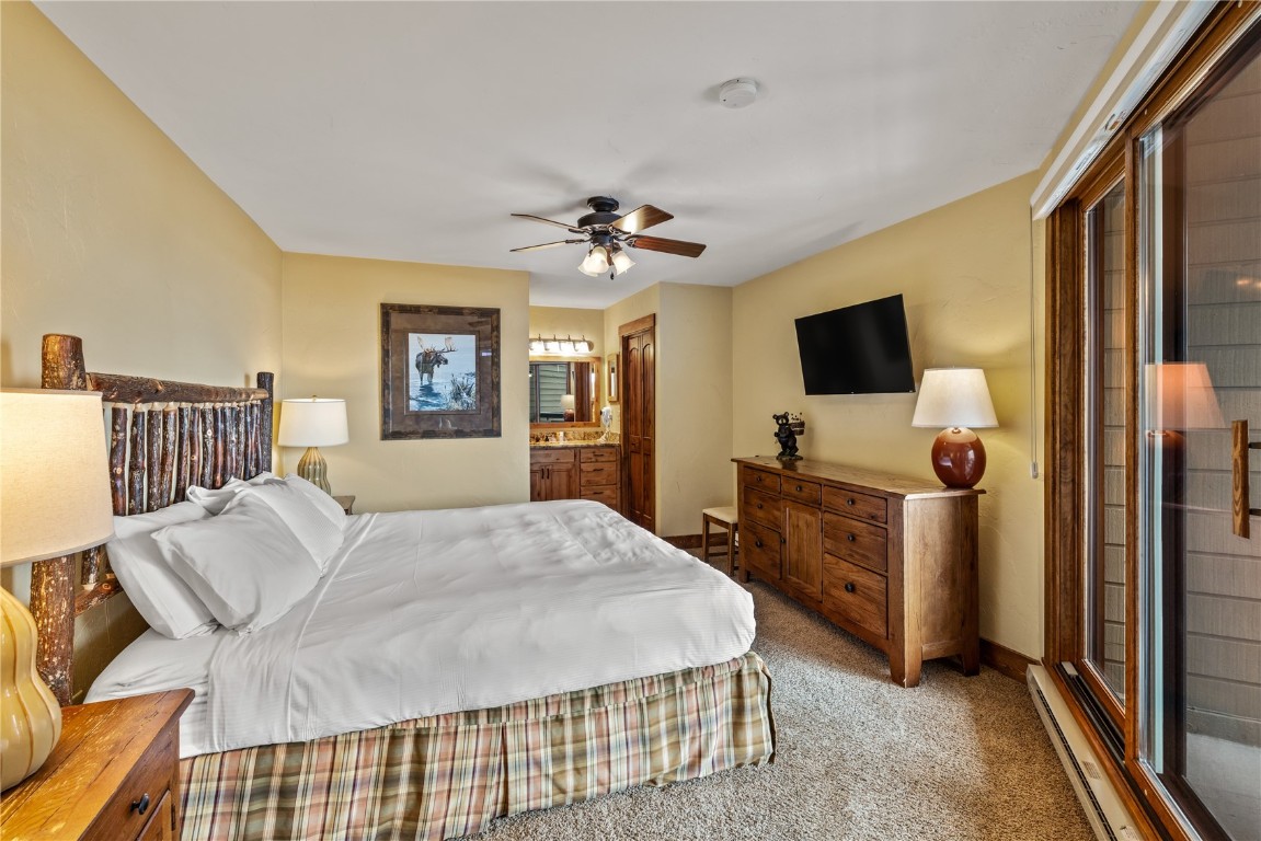 2700 Village DRIVE 303C