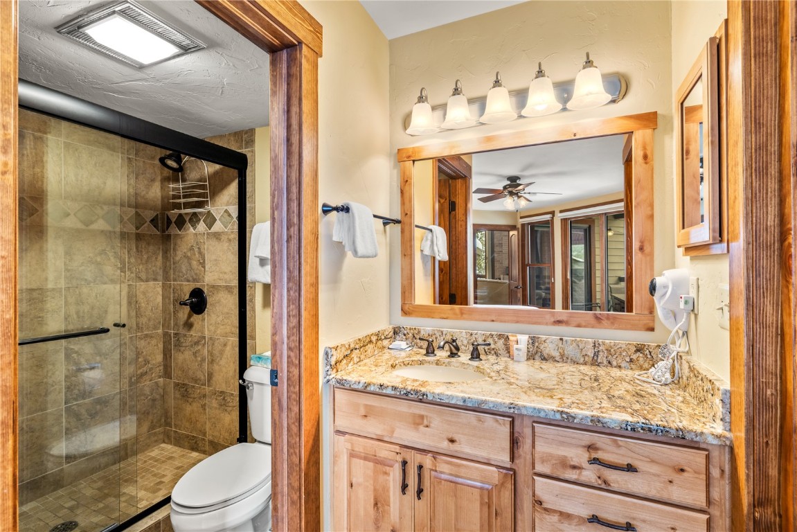 2700 Village DRIVE 303C