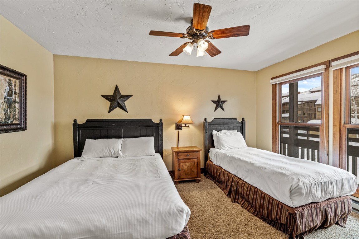 2700 Village DRIVE 303C