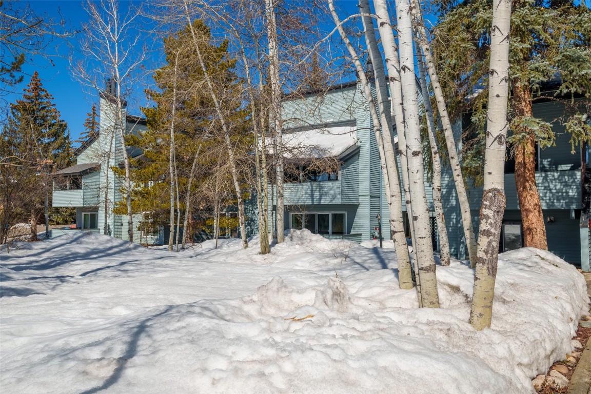 3020 Village DRIVE 221