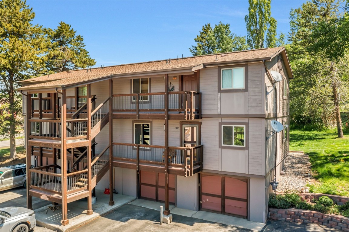 2930 Columbine DRIVE 102