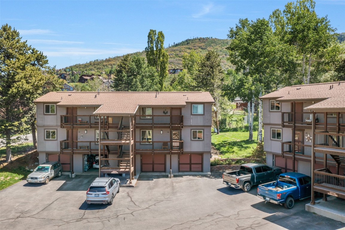 2930 Columbine DRIVE 102