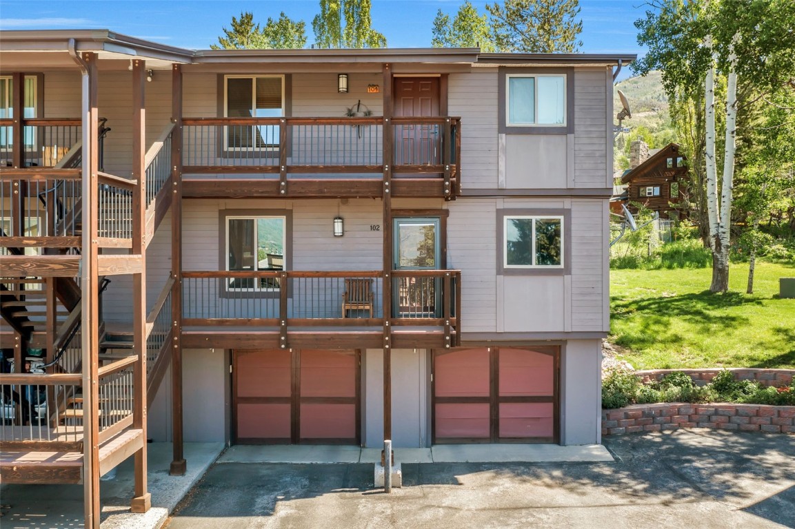 2930 Columbine DRIVE 102