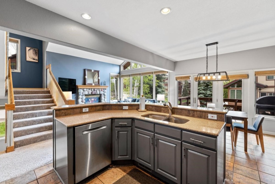 2840 Kitzbuhel COURT 2