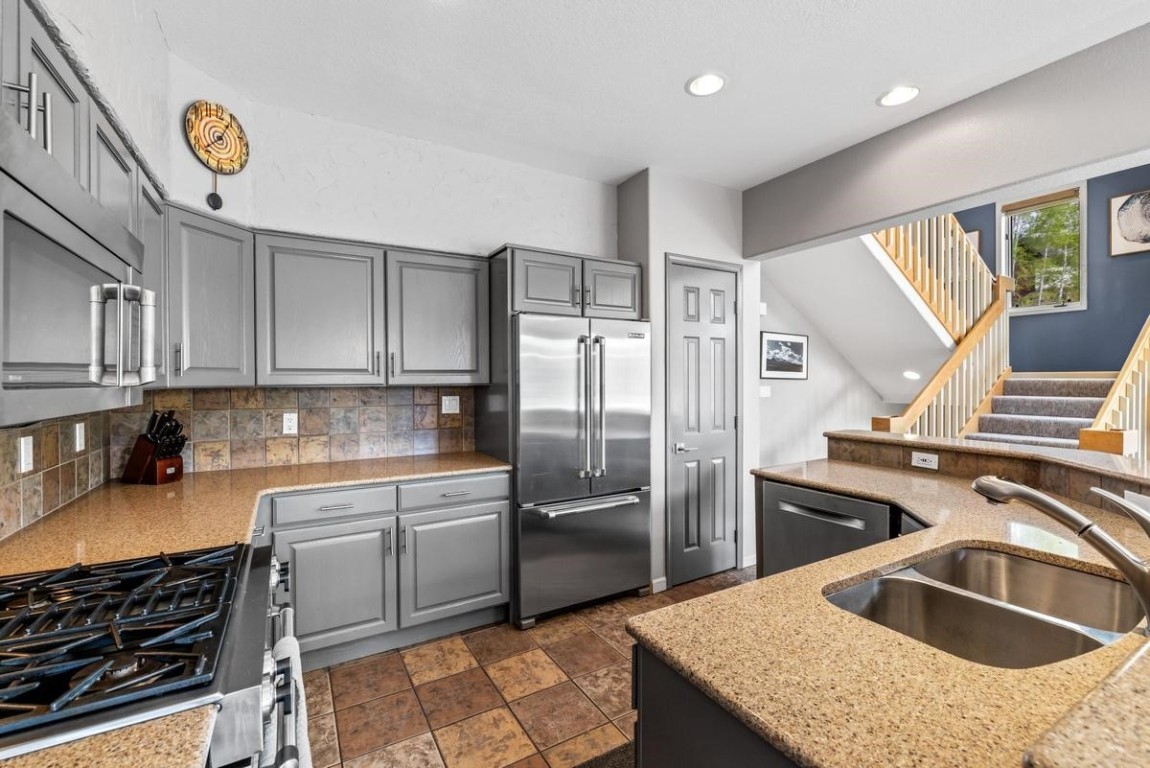 2840 Kitzbuhel COURT 2