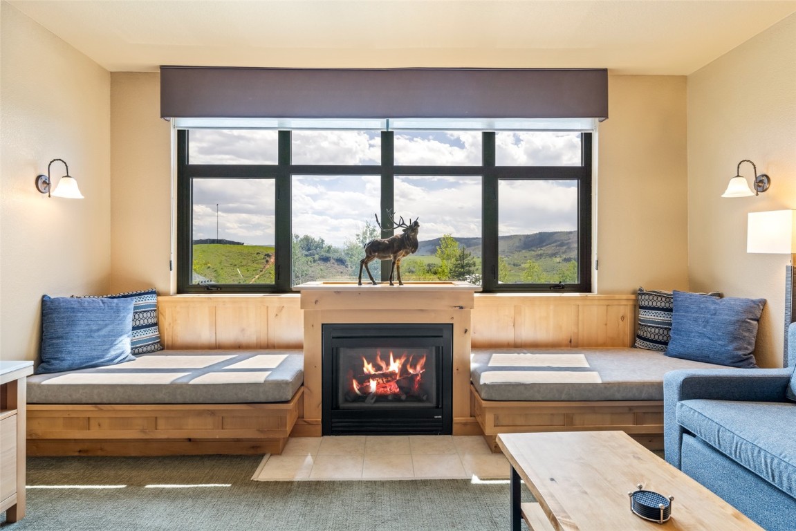 2300 Mount Werner CIRCLE 413