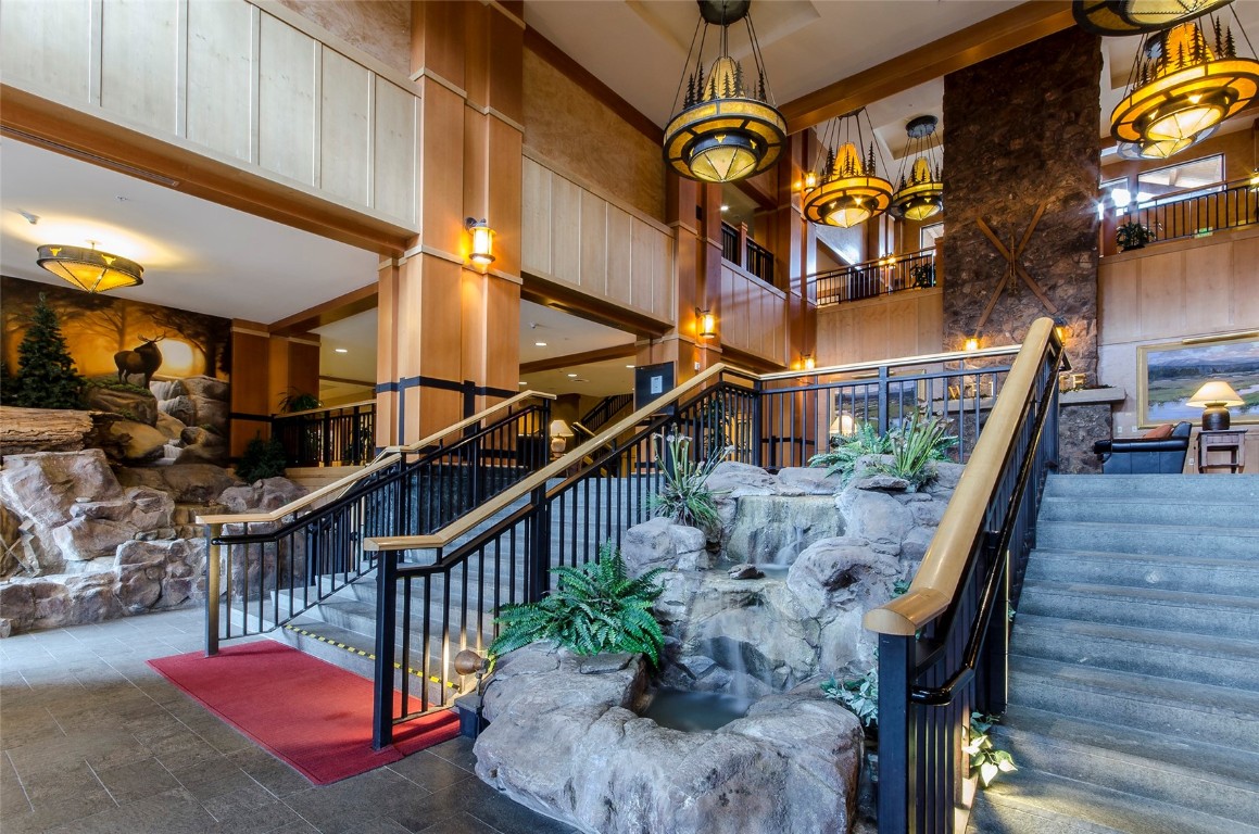 2300 Mount Werner CIRCLE 413