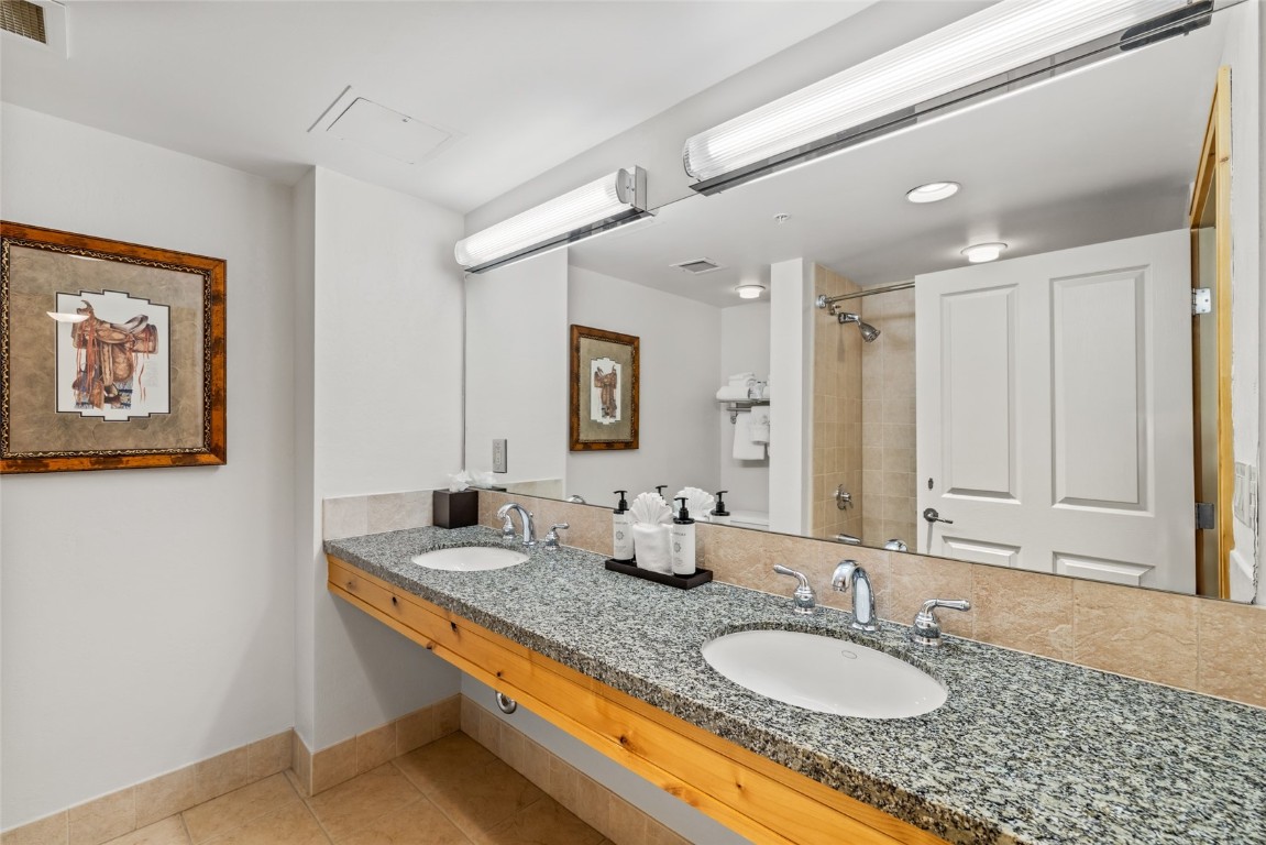 2300 Mount Werner CIRCLE 413