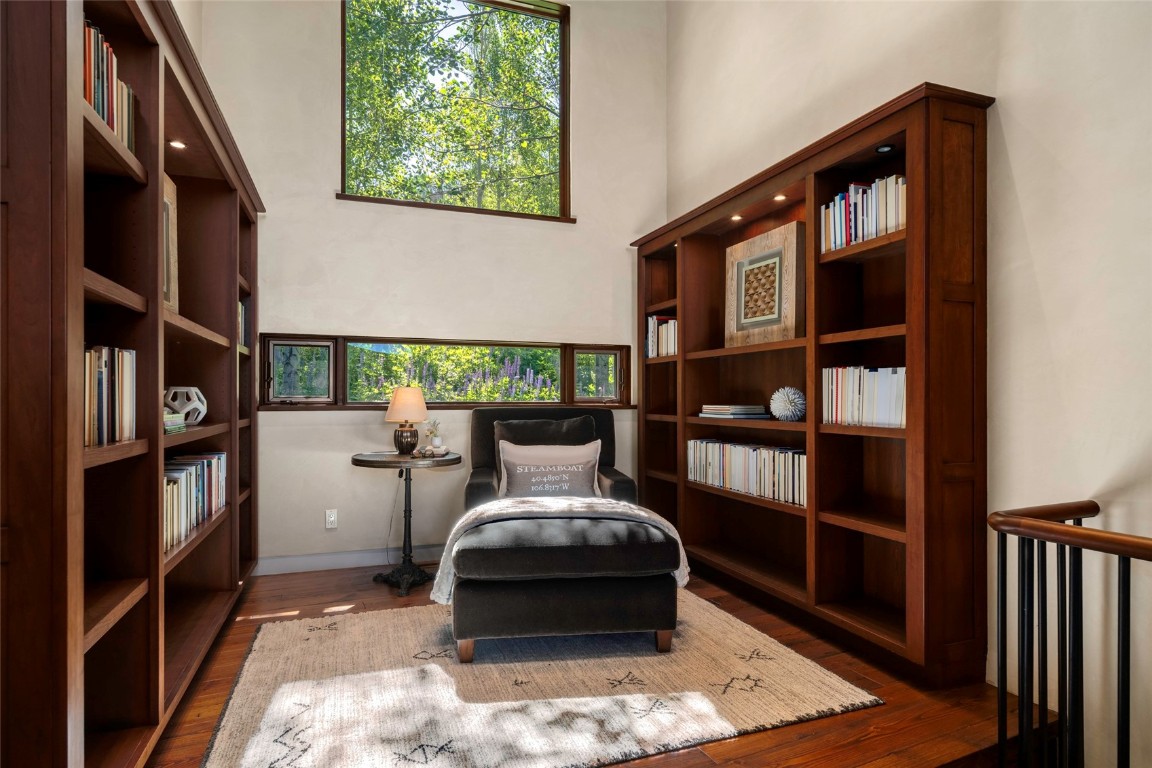 33225 Painted Pony LANE