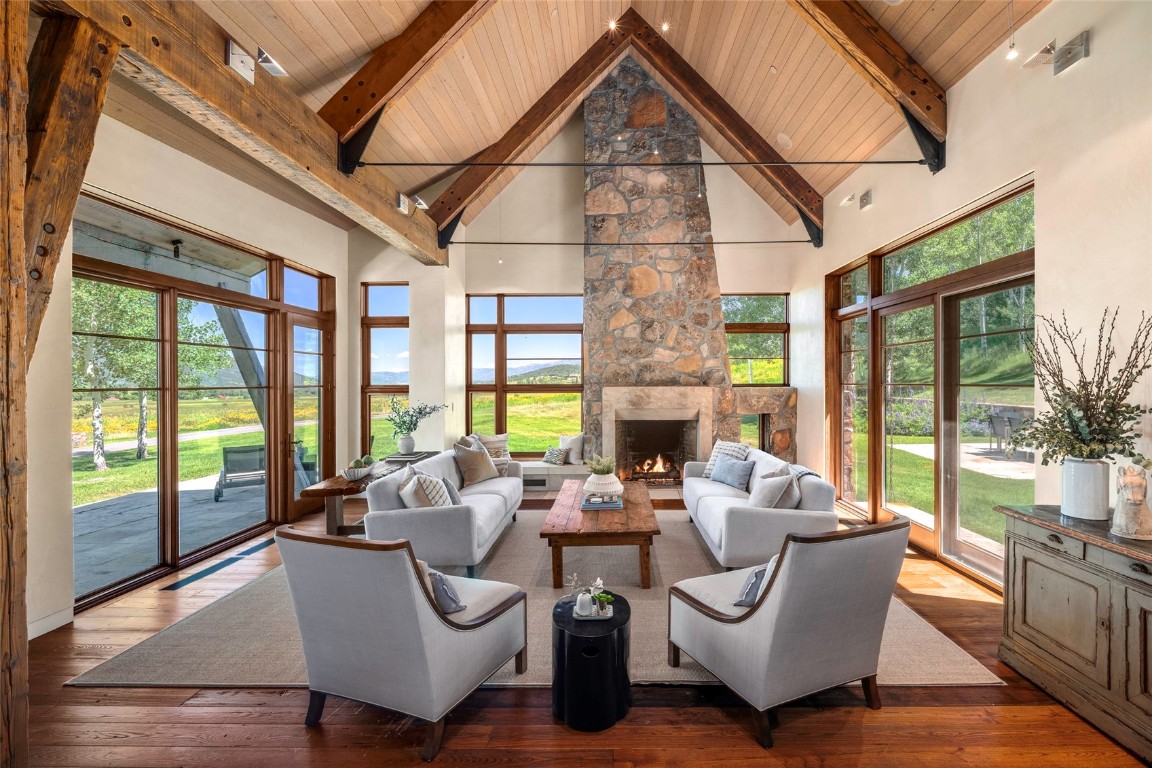 33225 Painted Pony LANE