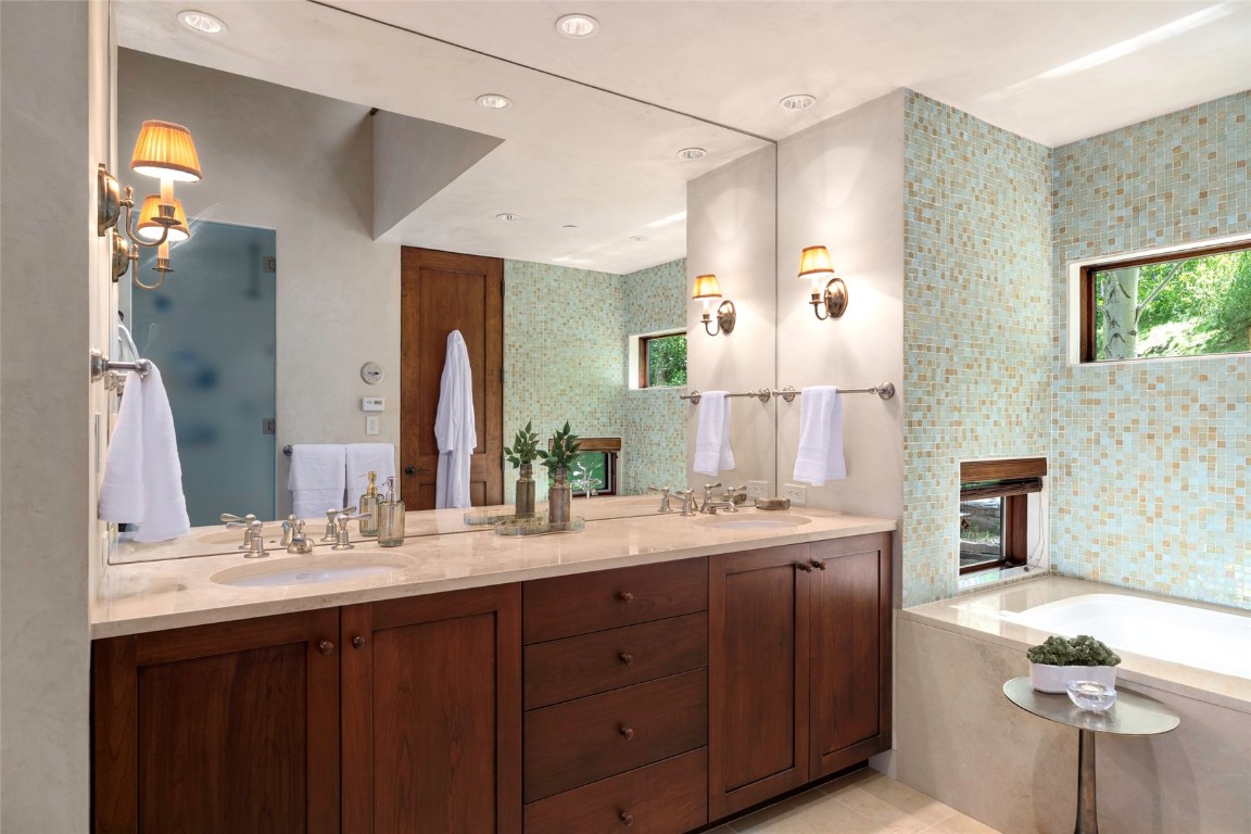 33225 Painted Pony LANE