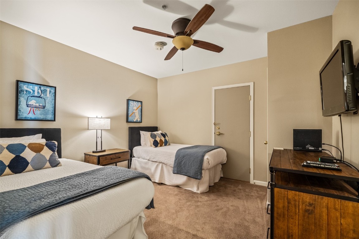 2800 Eagleridge DRIVE C1