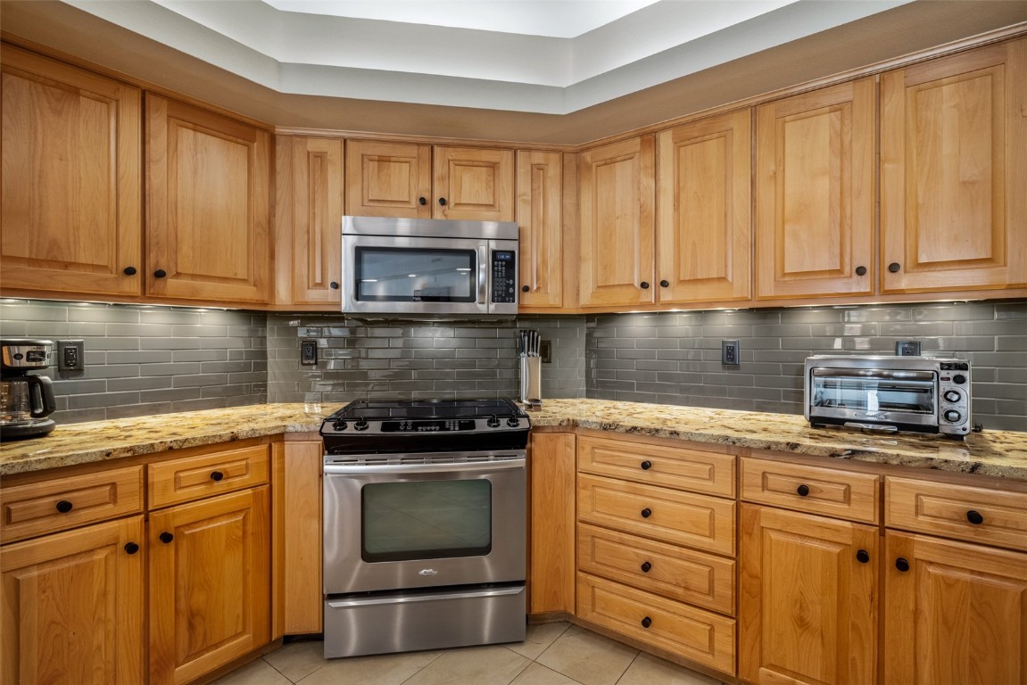 2800 Eagleridge DRIVE C1