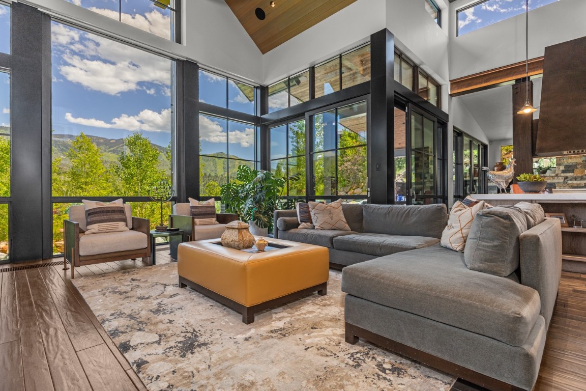 380 Boulder Ridge ROAD