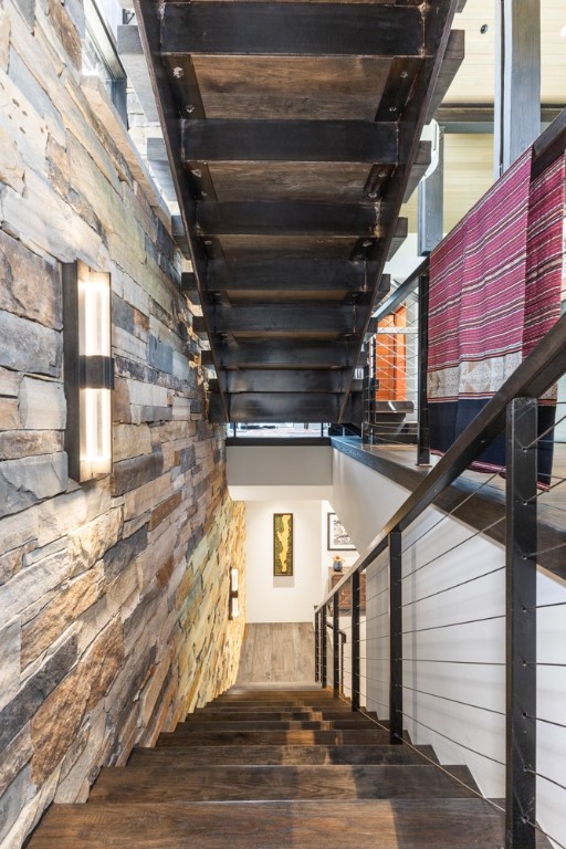 380 Boulder Ridge ROAD