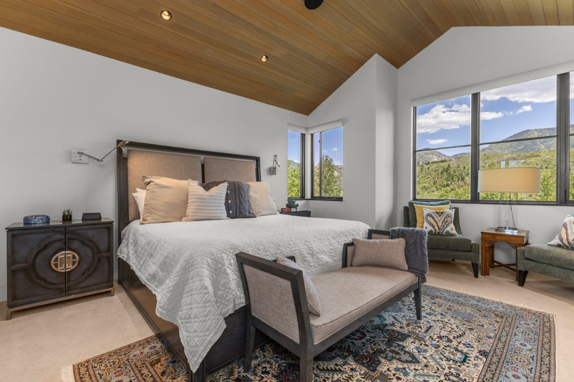 380 Boulder Ridge ROAD