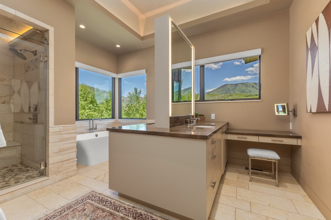 380 Boulder Ridge ROAD