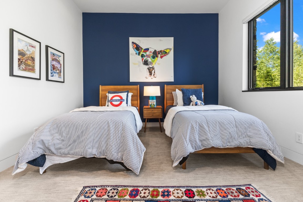 380 Boulder Ridge ROAD