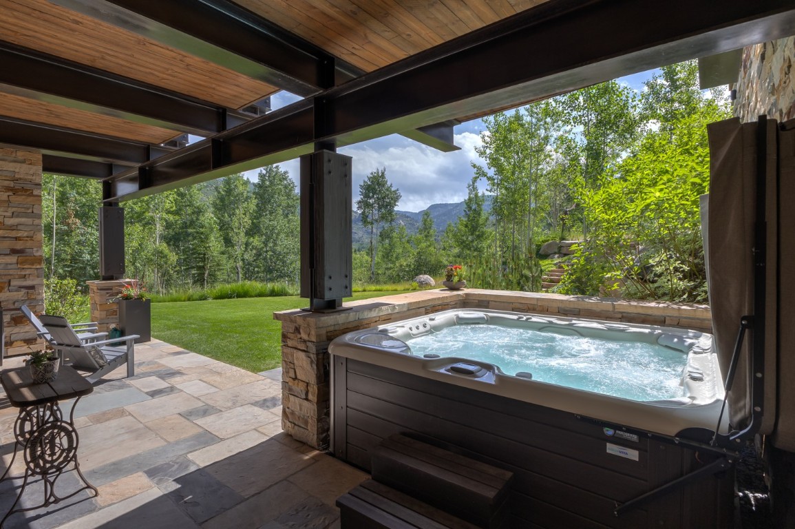 380 Boulder Ridge ROAD