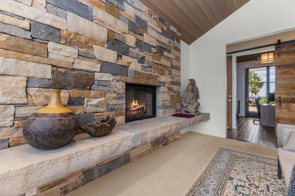 380 Boulder Ridge ROAD