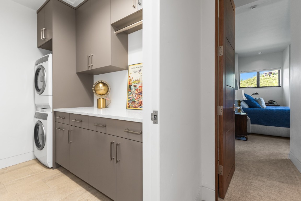 380 Boulder Ridge ROAD