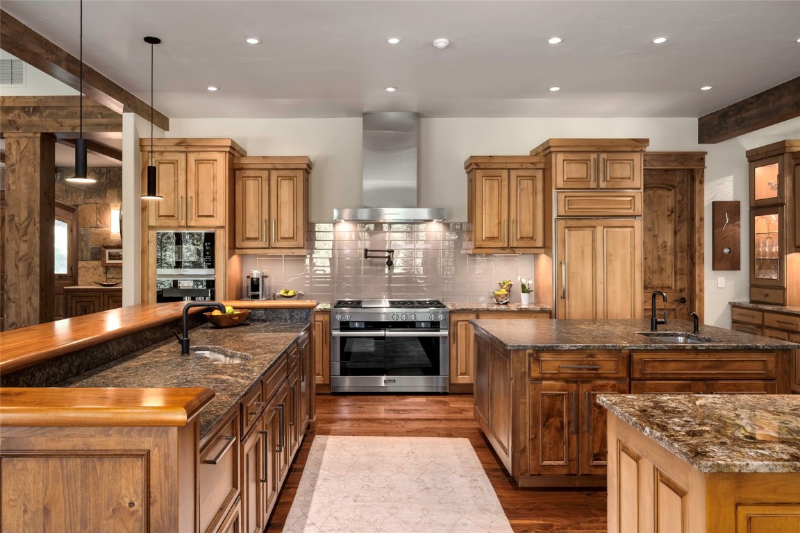 2811 Whitewater LANE